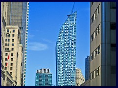 Toronto Bus Tour 228 - L Tower